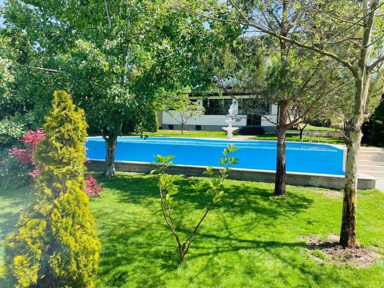 Therme - Corbeanca By The Lake Luxury Villa 外观 照片